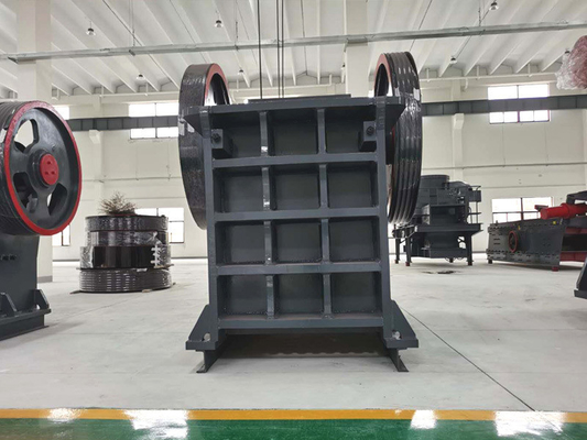 PE250*400 移動式岩石粉砕機 高容量T/H0.4-7.5とACモーターのマウス粉砕機