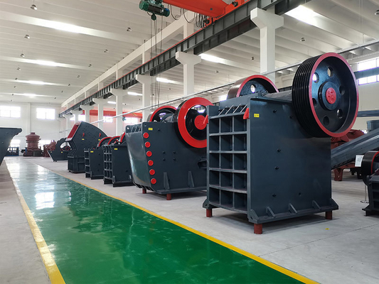 オーダーメイド要求 PE1200*1500 マウスクラッシャー 石クラッシャー モーターパワー 180-220kw