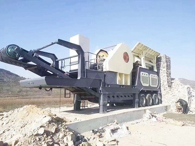 半自動 モバイル 69 マウントされたマウスクラッシャー 91.5kwのパワーを持つ岩石クラッシングマシン