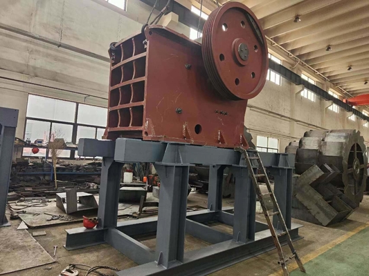 高級技術と手頃な基準を持つ50-150 Tph マウスクラッシャーメーカー