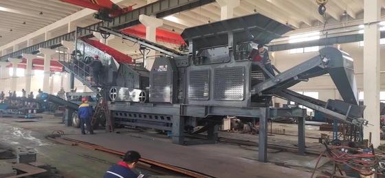 移動型石灰岩インパクトクラッシャーマシン 100 T/H オーダーメイド要求 ストロークサイズ 50-100mm