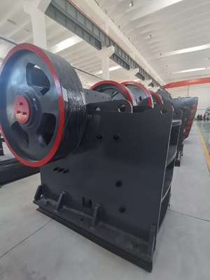 建設用岩石粉砕機 歯周砕機 スクリーニングライン アウト口 サイズ 65-140mm