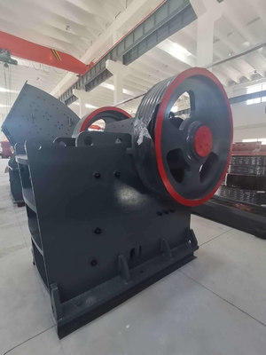 建設用岩石粉砕機 歯周砕機 スクリーニングライン アウト口 サイズ 65-140mm