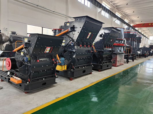 10-100tph 容量 PC 粗質粉末ハンマーミール 55-75kw/75-90kw モーターパワー